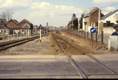 Courcelles-Centre - TH 84-4243 (1).jpg